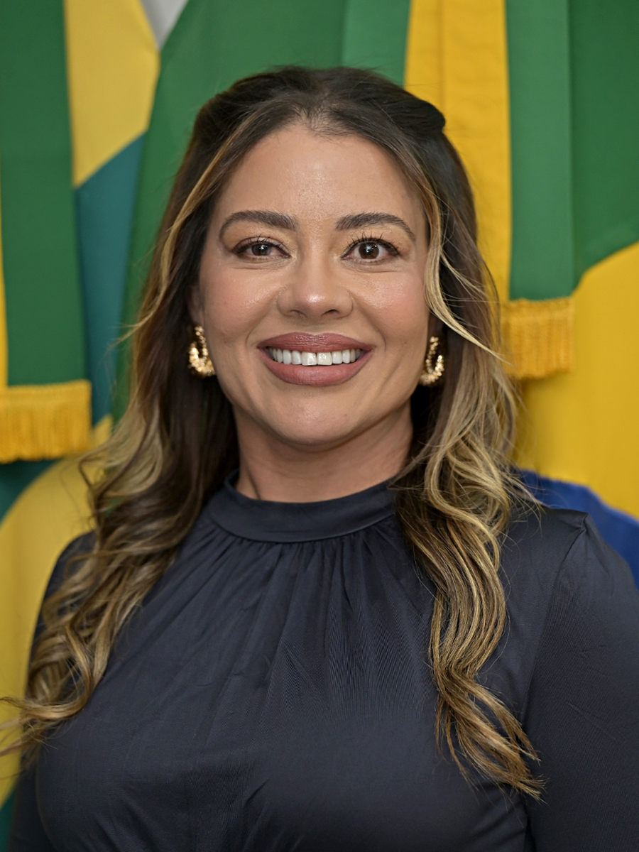 Flávia Alves Líma